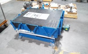 適用于展覽中心的桅柱式高空作業平臺獨特優勢